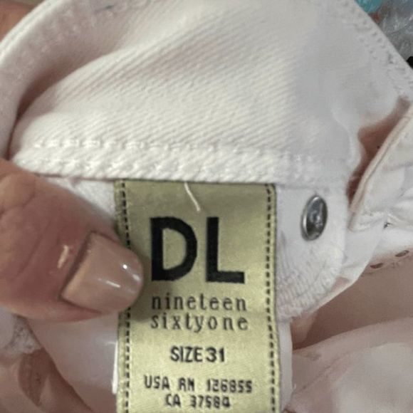 DL1961 Light Pink Angel Mid Rise Skinny Jeans - Picture 3 of 3